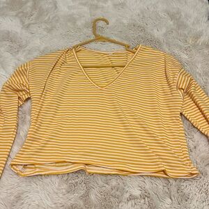 SHEIN Cropped Striped Long Sleeve Top